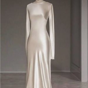 Elegant satin wedding dress! Brand new!